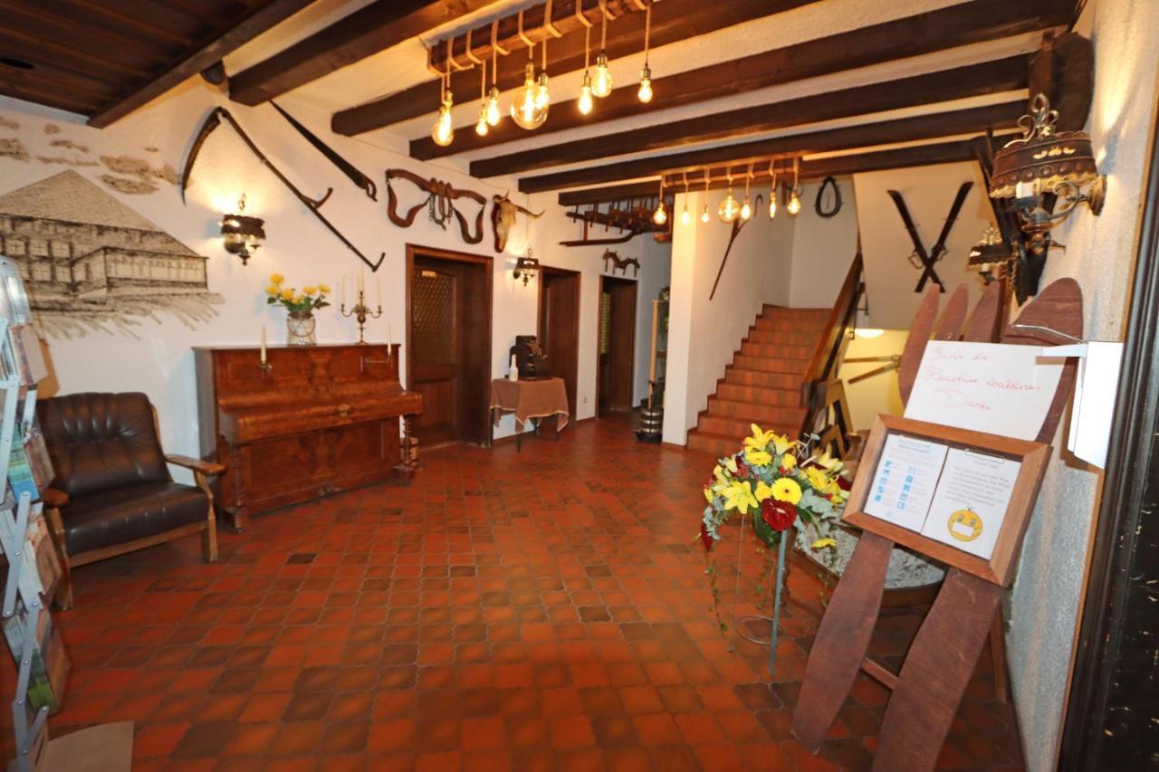 Kreuz Hoehengasthof * Breitnau