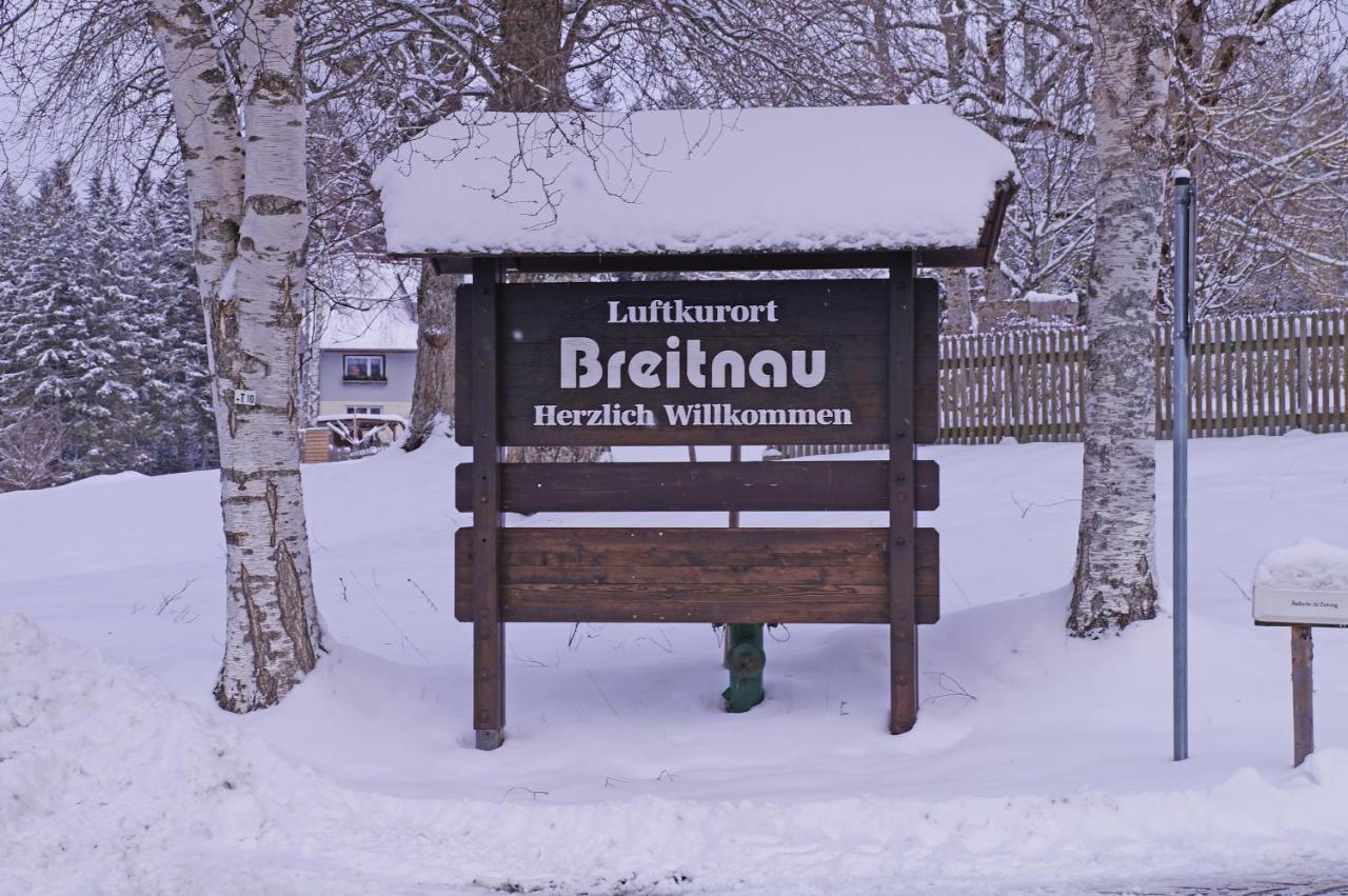 Kreuz Hoehengasthof Breitnau
